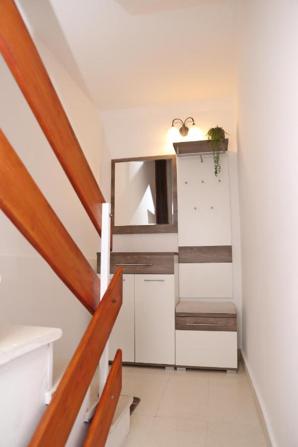Sailboat House Apartment Korcula Town Exterior photo